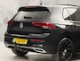 Volkswagen Golf 1.5 TSI Sport (PANORAMADAK, BLACK PACK, APPLE CARPLAY, GROOT NAVI, CAMERA, MEMORY SEAT, STOELVERWARMING, ALCANTARA, GETINT GLAS, TREKHAAK, NIEUWSTAAT)