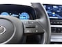Hyundai Bayon 1.0 T-GDI 100pk Automaat Premium Sky | Navigatie | Elektrisch schuif/kanteldak | Achteruitrijcamera | Apple Carplay/Android Auto | Climate control | Cruise control | Keyless | Lichtmetalen velgen