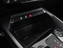 Audi A3 Sportback 30 TFSI S-Line Automaat (2X S-LINE, APPLE CARPLAY, STOELVERWARMING, PLAT S-LINE SPORTSTUUR, GETINT GLAS, SPORTSTOELEN, PARKEERSENSOREN, NIEUWSTAAT)
