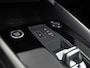 Audi A3 Sportback 30 TFSI S-Line Automaat (2X S-LINE, APPLE CARPLAY, STOELVERWARMING, PLAT S-LINE SPORTSTUUR, GETINT GLAS, SPORTSTOELEN, PARKEERSENSOREN, NIEUWSTAAT)
