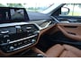 BMW 5-Serie 520i Luxury | Opendak | Head Up | Comfortstoelen | Adaptive Cruise | Stuur en stoelverw | Elektrische achterklep |