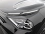 Citroën C4 X 1.2 Puretech Shine afnb Trekhaak, Apple Carplay/Android Auto, Cruise control adaptief, keyless entry/start, Parkeersensor voor/achter, Achteruitrijcamera Een luxe en stijlvolle sedan met een hoog comfortniveau en een ruim interieur. De krachtige en zuinige 1.2 PureTech-motor zorgt voor een soepele rijervaring, terwijl de rijke Shine-uitvoering