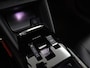 Citroën C4 X 1.2 Puretech Shine afnb Trekhaak, Apple Carplay/Android Auto, Cruise control adaptief, keyless entry/start, Parkeersensor voor/achter, Achteruitrijcamera Een luxe en stijlvolle sedan met een hoog comfortniveau en een ruim interieur. De krachtige en zuinige 1.2 PureTech-motor zorgt voor een soepele rijervaring, terwijl de rijke Shine-uitvoering