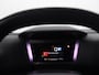 Citroën C4 X 1.2 Puretech Shine afnb Trekhaak, Apple Carplay/Android Auto, Cruise control adaptief, keyless entry/start, Parkeersensor voor/achter, Achteruitrijcamera Een luxe en stijlvolle sedan met een hoog comfortniveau en een ruim interieur. De krachtige en zuinige 1.2 PureTech-motor zorgt voor een soepele rijervaring, terwijl de rijke Shine-uitvoering