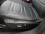 Citroën C4 X 1.2 Puretech Shine afnb Trekhaak, Apple Carplay/Android Auto, Cruise control adaptief, keyless entry/start, Parkeersensor voor/achter, Achteruitrijcamera Een luxe en stijlvolle sedan met een hoog comfortniveau en een ruim interieur. De krachtige en zuinige 1.2 PureTech-motor zorgt voor een soepele rijervaring, terwijl de rijke Shine-uitvoering