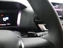 Citroën C4 X 1.2 Puretech Shine afnb Trekhaak, Apple Carplay/Android Auto, Cruise control adaptief, keyless entry/start, Parkeersensor voor/achter, Achteruitrijcamera Een luxe en stijlvolle sedan met een hoog comfortniveau en een ruim interieur. De krachtige en zuinige 1.2 PureTech-motor zorgt voor een soepele rijervaring, terwijl de rijke Shine-uitvoering