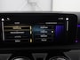 Mercedes-Benz A-klasse 250 Premium Plus | AMG Line | Pano.Dak | Stoelverwarming | LED