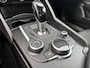 Alfa Romeo Giulia 2.0T Super | Dealer Onderhouden | All Season Banden |  Lane Assist | Dode Hoek Detectie | Cruise Control | Bluetooth | DAB | Parkeersensoren Voor en Achter | Parkeercamera |