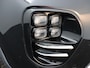 Kia Sportage 1.6 T-GDI GT-Line Bluetooth, Cruise control, Parkeersensor voor/achter, Rijstrooksensor, Winterpakket, Keyless entry Een ruime en luxe SUV met een sportieve uitstraling. Het interieur biedt veel comfort en ruimte, waardoor zowel korte als lange ritten prettig zijn. Dankzij de rijke GT-Line uitvoering is dez
