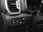 Kia Sportage 1.6 T-GDI GT-Line Bluetooth, Cruise control, Parkeersensor voor/achter, Rijstrooksensor, Winterpakket, Keyless entry Een ruime en luxe SUV met een sportieve uitstraling. Het interieur biedt veel comfort en ruimte, waardoor zowel korte als lange ritten prettig zijn. Dankzij de rijke GT-Line uitvoering is dez