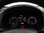 Kia Sportage 1.6 T-GDI GT-Line Bluetooth, Cruise control, Parkeersensor voor/achter, Rijstrooksensor, Winterpakket, Keyless entry Een ruime en luxe SUV met een sportieve uitstraling. Het interieur biedt veel comfort en ruimte, waardoor zowel korte als lange ritten prettig zijn. Dankzij de rijke GT-Line uitvoering is dez