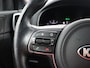 Kia Sportage 1.6 T-GDI GT-Line Bluetooth, Cruise control, Parkeersensor voor/achter, Rijstrooksensor, Winterpakket, Keyless entry Een ruime en luxe SUV met een sportieve uitstraling. Het interieur biedt veel comfort en ruimte, waardoor zowel korte als lange ritten prettig zijn. Dankzij de rijke GT-Line uitvoering is dez