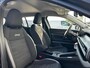 Jeep Avenger Longitude 54 kWh 156pk | Apple Carplay/Android Auto | Parkeersensoren | Lichtmetalen Velgen