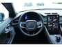 Polestar 2 Long Range Single Motor Prime 82 kWh 20" Lichtmetalen Velgen | Adaptieve Cruise Control | Pilot Assist | Harman/Kardon Audiosysteem | Panoramisch Dak | Elektrisch Verstelbare Voorstoelen | Keyless Entry | Digital Key | Extra Getint Glas | Stoelverwarming | Stuurwielverwarming