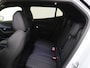 Peugeot 2008 1.2 Hybrid 145 GT | 360 Camera | Wireless Carplay | Navigatie | Climate Control | Keyless entry