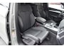 Audi Q5 50 TFSI e S-line | Luchtvering | Pano | Leer | Quantum Grijs