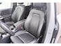 Mercedes-Benz GLB 200 Business Solution Luxury Elek.Trekhaak Pano-dak Sfeerverlichting