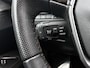 Peugeot 3008 1.2 130pk GT Automaat | Schuif-/Kanteldak | Navigatie | Apple CarPlay/Android Auto | Adaptieve Cruise Control | Camera | Climate Control | Night Vision | Dodehoekdetectie | Keyless Entry/Start | Isofix | Privacy Glass | Parkeersensoren | Two-Tone |