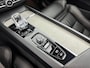 Volvo XC60 T8 Inscription | 20" | Trekhaak | Panoramadak | Head-Up | Elektr. verst. Stoelen | Harman Kardon | Adaptieve Cruise | BLIS | Full LED