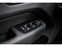Volvo XC60 2.0 T6 Plug-in hybrid AWD Ultra Dark | SOH 100% | Panoramadak | Luchtvering | Trekhaak | Head-Up Display | 360° Camera | Harman/Kardon Audio | Sportstoelen | Lichtmetalen Velgen 20 inch | Elektrische Achterklep | Parkeersensoren
