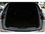 Land Rover Range Rover Evoque 2.0 D200 AWD R-Dynamic HSE / Panoramadak / Camera / Head-up / Meridian / Luxe Leder / 20'' / Keyless / CarPlay / Stuur+Stoelverwarming / Dodehoek / DAB / ACC