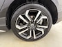 Volvo V40 Cross Country T3 Polar+ Luxury | 1E EIGENAAR | 18" Allseason | Exterior Styling Pack | Leder | Panoramadak | Parkeercamera | Keyless | Parkeerverwarming | Stoelverwarming | PDC V+A