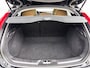 Volvo V40 Cross Country T3 Polar+ Luxury | 1E EIGENAAR | 18" Allseason | Exterior Styling Pack | Leder | Panoramadak | Parkeercamera | Keyless | Parkeerverwarming | Stoelverwarming | PDC V+A