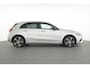 Mercedes-Benz A-klasse 250 e Plug-In Hybride Night Pakket | 18 Inch Velgen | Ledkoplampen | Memory stoelen | Stoelverwarming | Sfeerverlichting. Inclusief 24 maanden MB Certified garantie voor Europa.