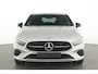 Mercedes-Benz A-klasse 250 e Plug-In Hybride Night Pakket | 18 Inch Velgen | Ledkoplampen | Memory stoelen | Stoelverwarming | Sfeerverlichting. Inclusief 24 maanden MB Certified garantie voor Europa.
