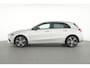 Mercedes-Benz A-klasse 250 e Plug-In Hybride Night Pakket | 18 Inch Velgen | Ledkoplampen | Memory stoelen | Stoelverwarming | Sfeerverlichting. Inclusief 24 maanden MB Certified garantie voor Europa.