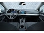 Volkswagen Golf Variant 1.0 TSI Life | Parkeersensoren | Climate Control | LED Koplampen | Cruise Control Adaptief | Navigatie Discover Media | Apple Carplay | Android Auto | Digital Cockpit Pro | Lichtmetalen Velgen