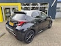 Toyota Yaris 1.5 Hybrid Executive Bi-Tone Pano All-in prijs!