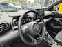 Toyota Yaris 1.5 Hybrid Executive Bi-Tone Pano All-in prijs!