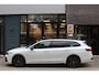 Volkswagen Passat Variant 1.5 eHybrid 272PK R-Line Black Style+ Leder/Pano/IQ.Light/360/Headup/HK/Navi Max/ACC/19"/Trekhaak wegkl.