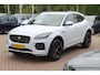 Jaguar E-Pace 2.0 P250 AWD SE / Panoramadak / Camera / Head-up / Leder / 19'' / Meridian / Memory seats / Navigatie / Dodehoek / Stoelverwarming / ACC