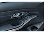 BMW 3-Serie Touring M340i xDrive M-Sport ACC Laserlicht HUD Keyless Memory Sportstoelen Ambient M Sportdiff. Shadow Line