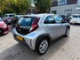Toyota Aygo X 1.0 VVT-i MT Play 3X AYGO X OP VOORRAAD!! / APPLE CARPLAY / CAMERA / AIRCO / CRUISE CONTROL /1E EIGENAAR/BLUETOOTH