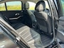 BMW 3-Serie 330i High Executive Automaat | Panoramadak, ACC, Leer, Trekhaak, Apple CarPlay, Stoelverw.- stuurverw., PDC, LED, 19"