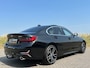 BMW 3-Serie 330i High Executive Automaat | Panoramadak, ACC, Leer, Trekhaak, Apple CarPlay, Stoelverw.- stuurverw., PDC, LED, 19"