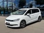 Volkswagen Touran 1.5 TSI 150pk Highline | Trekhaak | Led | Carplay | 17 Inch | Rijklaar incl. garantie