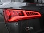 Audi Q5 2.0 TFSI Quattro S-Line Edition | Stoel & Stuurwielverwarming | Camera | Adaptive Cruise | Lane Assist | Trekhaak | Matrix Led | 21'' Origineel | Automaat | Half Leder | Alcantara | Ambient Sfeer | Navigatie | F1 Flippers | SQ5 Diffuser