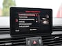 Audi Q5 2.0 TFSI Quattro S-Line Edition | Stoel & Stuurwielverwarming | Camera | Adaptive Cruise | Lane Assist | Trekhaak | Matrix Led | 21'' Origineel | Automaat | Half Leder | Alcantara | Ambient Sfeer | Navigatie | F1 Flippers | SQ5 Diffuser