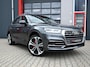 Audi Q5 2.0 TFSI Quattro S-Line Edition | Stoel & Stuurwielverwarming | Camera | Adaptive Cruise | Lane Assist | Trekhaak | Matrix Led | 21'' Origineel | Automaat | Half Leder | Alcantara | Ambient Sfeer | Navigatie | F1 Flippers | SQ5 Diffuser