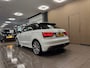 Audi A1 1.2 TFSI S-Line * Navigatie / LM Velgen / Cruise control / Trekhaak / NL Auto *