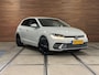 Volkswagen Polo 1.0 TSI Style Black Edition Business | Matrix LED | IQ.Light |CarPlay | Stoelverwarming | ACC | Camera | Trekhaak