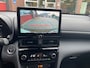 Toyota Yaris Cross 1.5 Hybrid 115 Style, Parkeersensoren, Blindspot, Stuur + Stoelverwarming, Keyless, Draadloos opladen, enz...