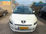 Peugeot 5008 1.6 THP Allure 7p. paronamadak
