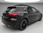 Mercedes-Benz A-klasse 250 e Business Solution AMG | AMG Plus Pakket | Night Pakket | Panoramadak | 360° Camera | Dodehoekassistent | Head-up Display | Advanced Sound System | MULTIBEAM LED Koplampen | Elektrisch Verstelbare Stoelen + Memory | Stoelverwarming | Sfeerverlichting | Apple CarPlay | Android Auto | Elektrisch Inklapbare Buitenspiegels | Parkeersensoren