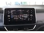 Volkswagen T-Roc 1.5 TSI Life Business, Keyless, ACC, IQlight, Trekhaak