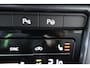 Volkswagen T-Roc 1.5 TSI Life Business, Keyless, ACC, IQlight, Trekhaak
